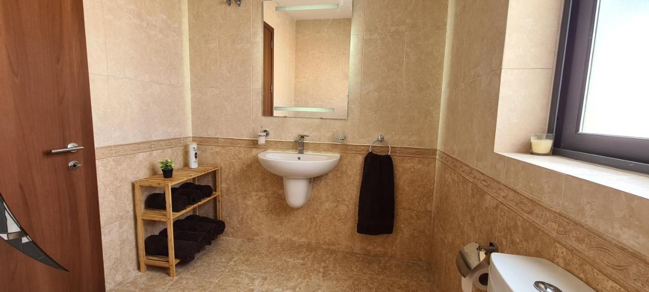 Large Apartment In Marsascala. Sleeps 6 Marsaskala Eksteriør billede