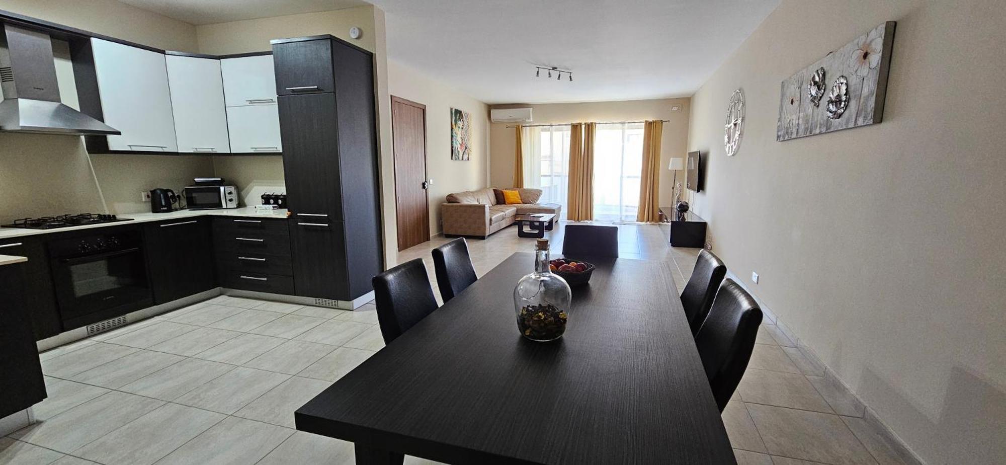 Large Apartment In Marsascala. Sleeps 6 Marsaskala Eksteriør billede